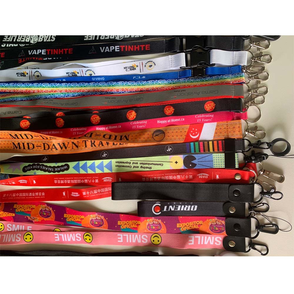 100% Polyester Sublimation Printed Badge Holder Lanyard Custom Logo Printed ID Card Holder Lanyard for gift