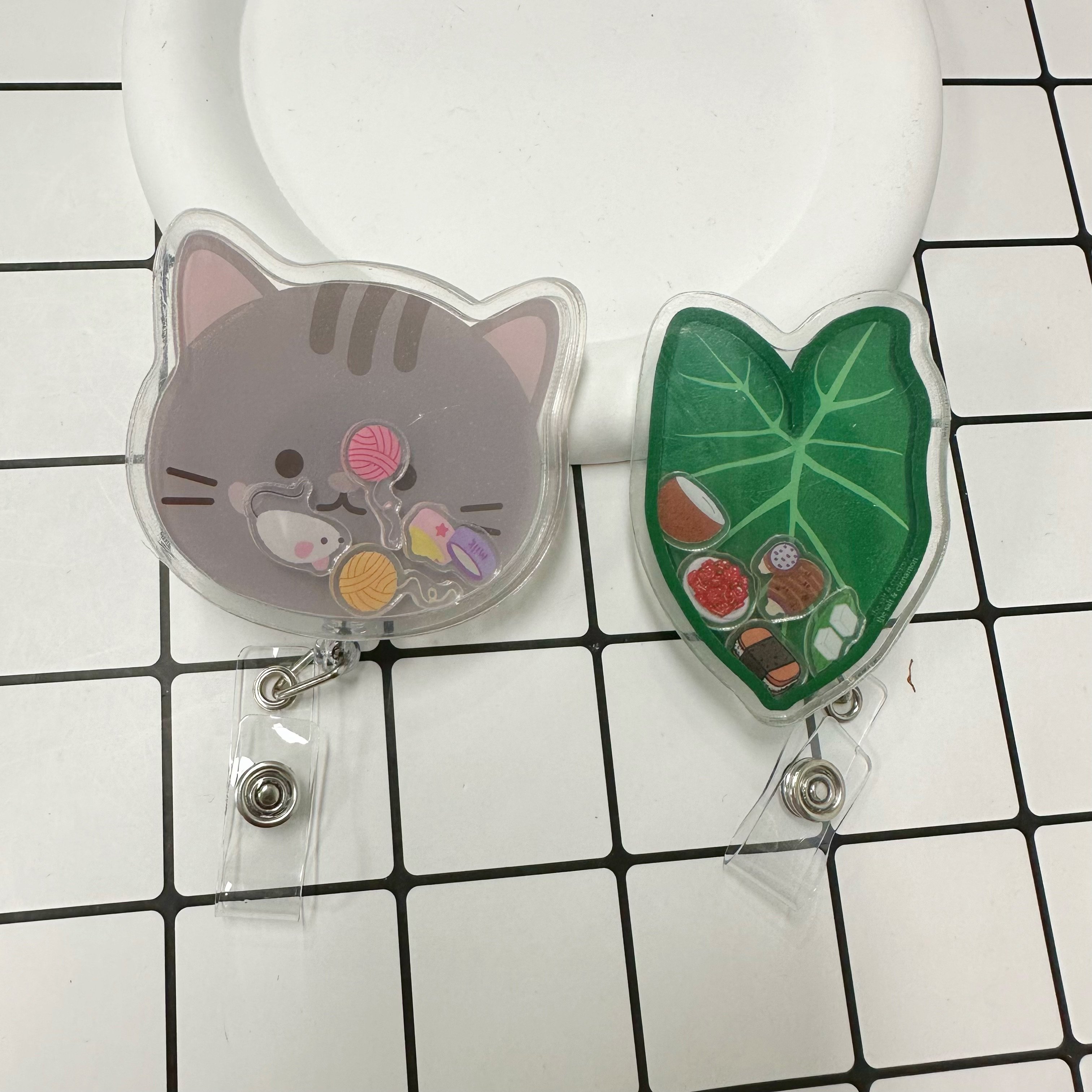High quality custom design nurse accessories retractable acrylic shaker ID name badge reel holder with alligator clip