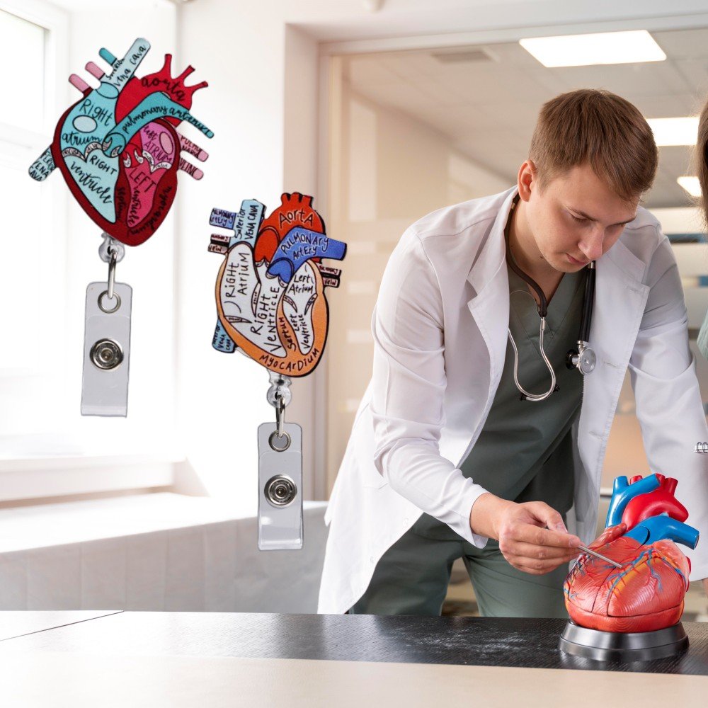 Factory Acrylic Medical Retractable Heart Nurse Badge Reel Clip Doctor Accessories Wholesale Id Card Holder for Work