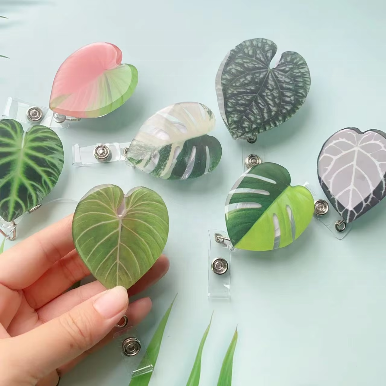 Acrylic Customized Badge Reels Retractable with Swivel Alligator Clip ID Badge Holder Reel For Nurse