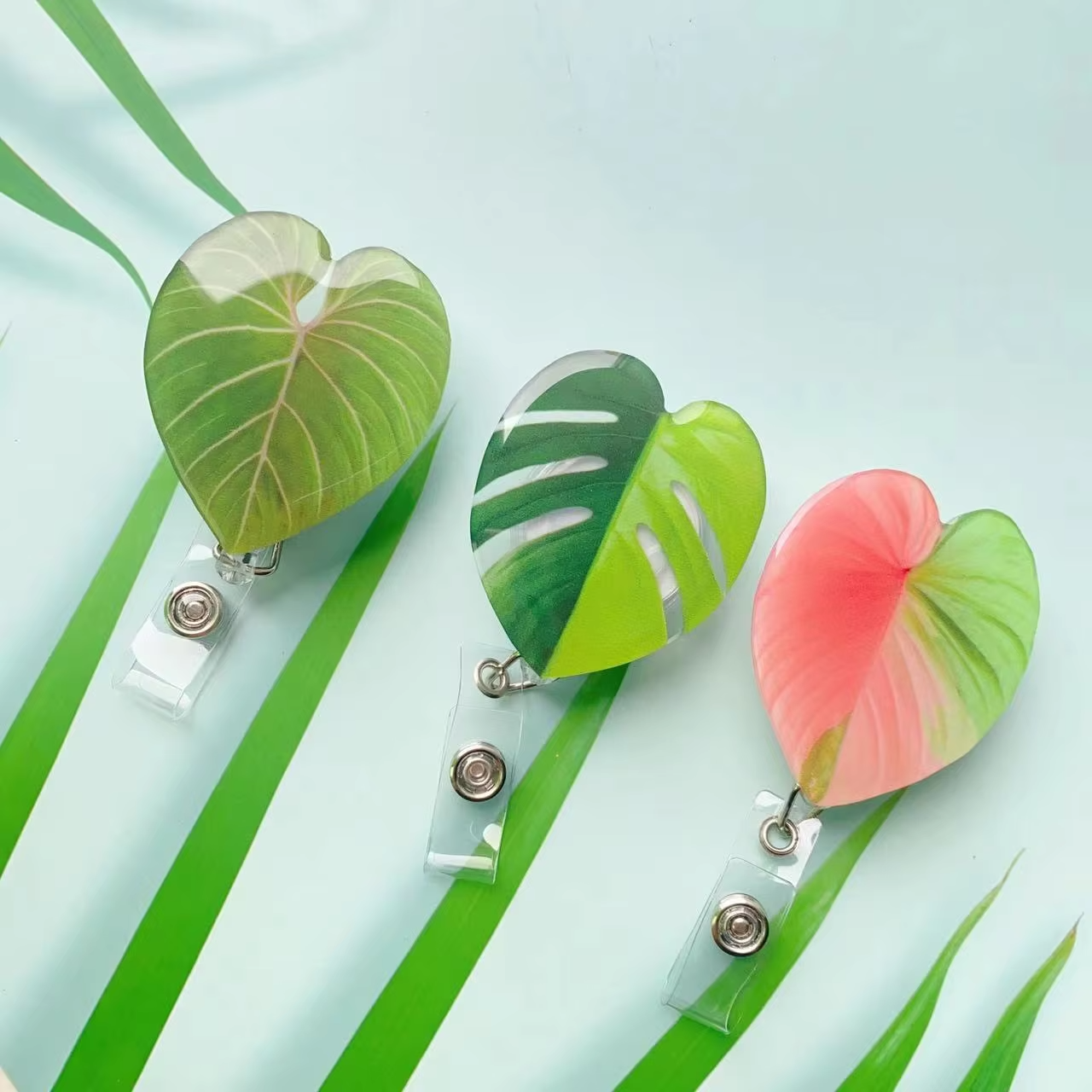 Acrylic Customized Badge Reels Retractable with Swivel Alligator Clip ID Badge Holder Reel For Nurse