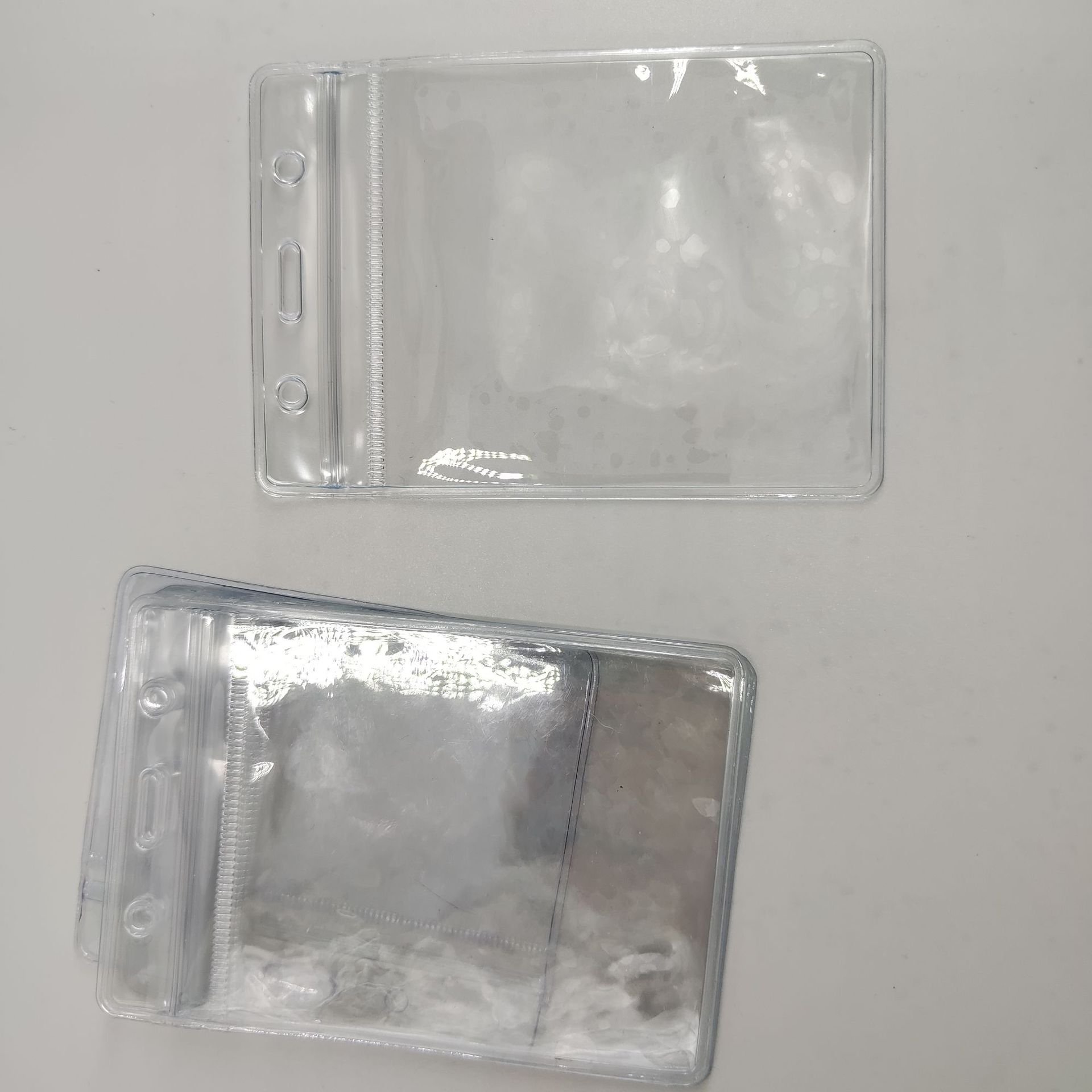 ZXX566 Wholesale Vinyl Transparent Plastic Card Holder, Stock Cheap clear Soft PVC Id Badge Holder