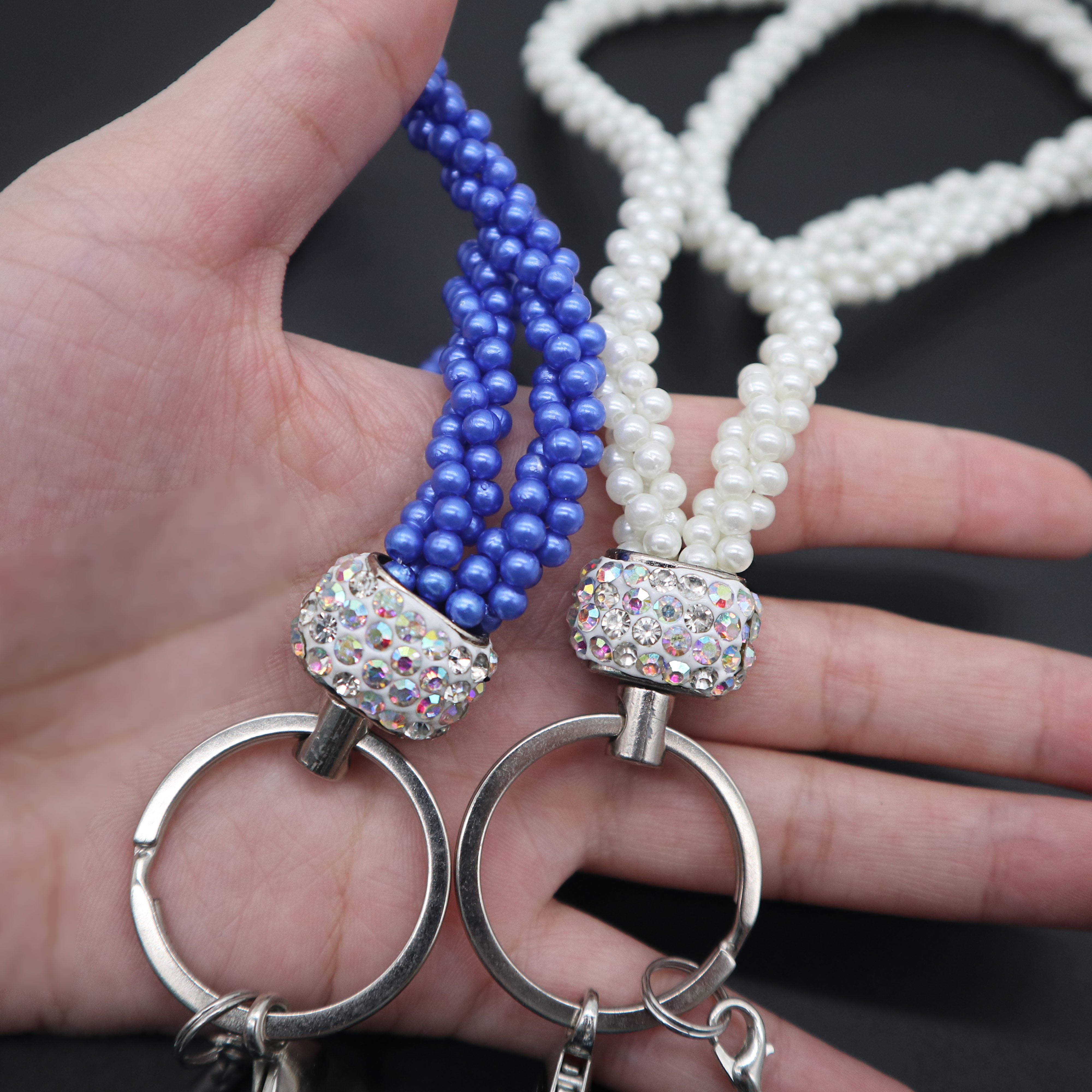New Arrival Sorority White Pearl Lanyard Keychain for Mobile Phone Gifts Fashion Accessories
