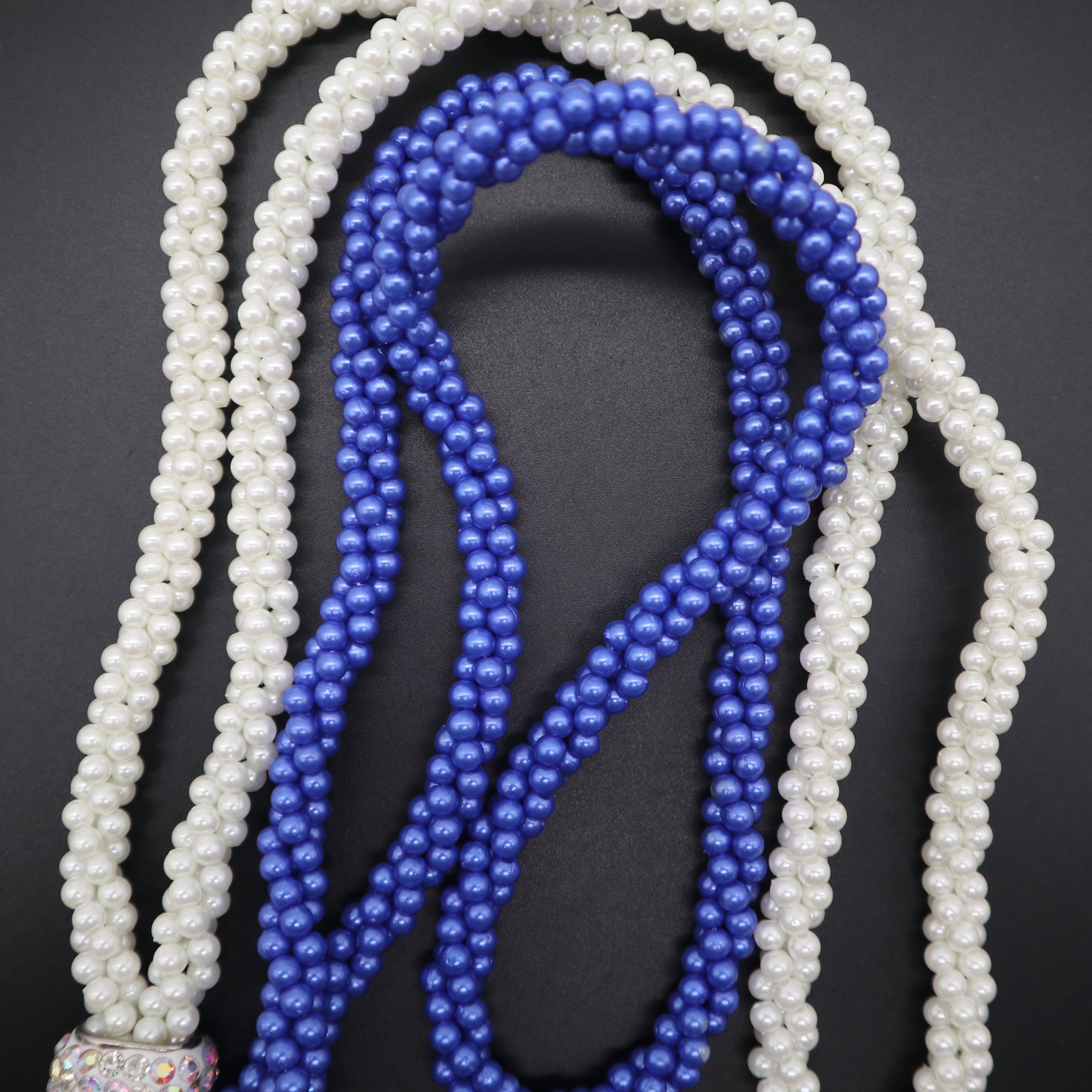 New Arrival Sorority White Pearl Lanyard Keychain for Mobile Phone Gifts Fashion Accessories
