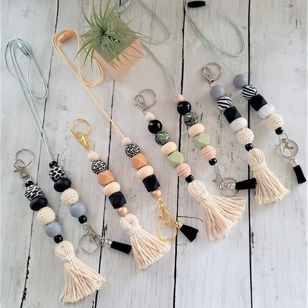 Personalized Teachers Nurse Lanyard kechain Wood Silicone Beaded macrame Keychain women