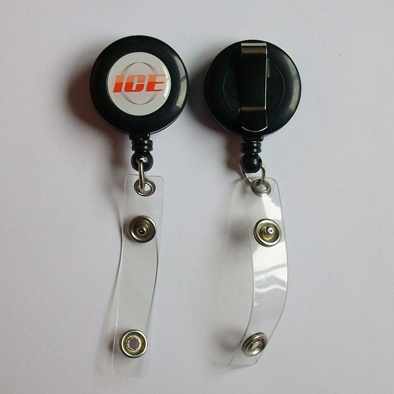 Custom Retractable Pull String Yoyo ID Card Nurse Badge Reel Card Holder Exhibition Name Tags School Supplies Office Accessories