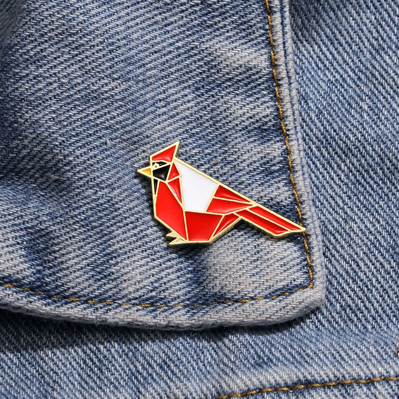 2024 New China Manufacturer customized wholesale holder maker metal custom birds and animals badges pin for men and women