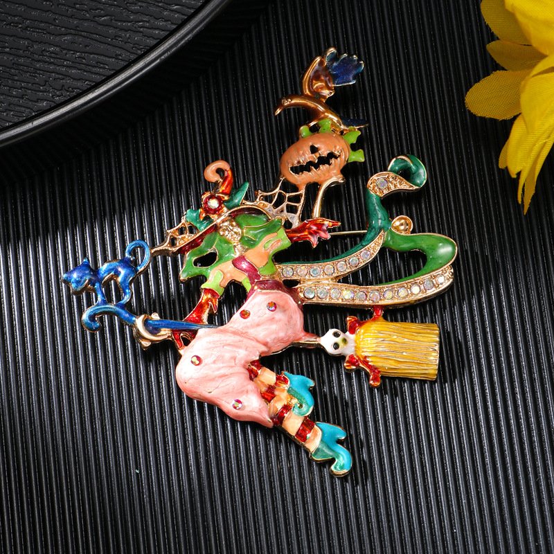 Hot Sales new Halloween designer gold custom metal enamel lapel luxury badge holder pins brooches pin women