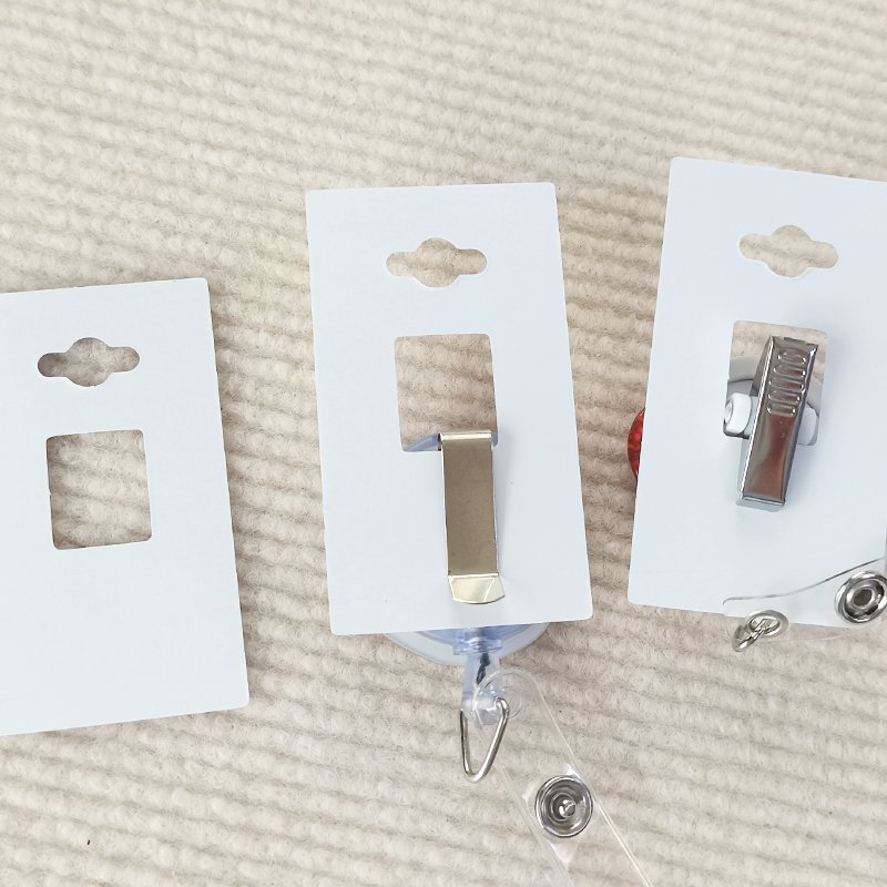 100pcs Lot ID Badge Holder Display Card Sell Package Plastic Retractable Badge Reel Hang Card Nurse Badge Reels