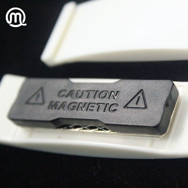 Blank White Plastic Magnetic Name Badge for office