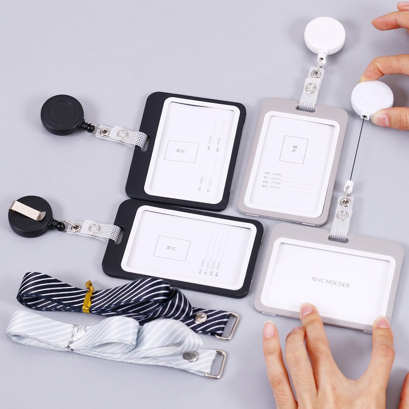 Wholesale colourful Promotional Retractable Doctor ID Card Holder Nursing Clip Holder with Badge Reel
