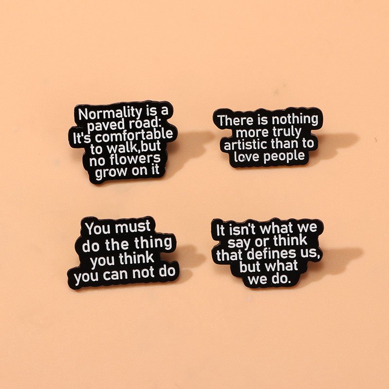 2024 New China Manufacturer customized wholesale holder maker metal custom slogan badges pins for men and women