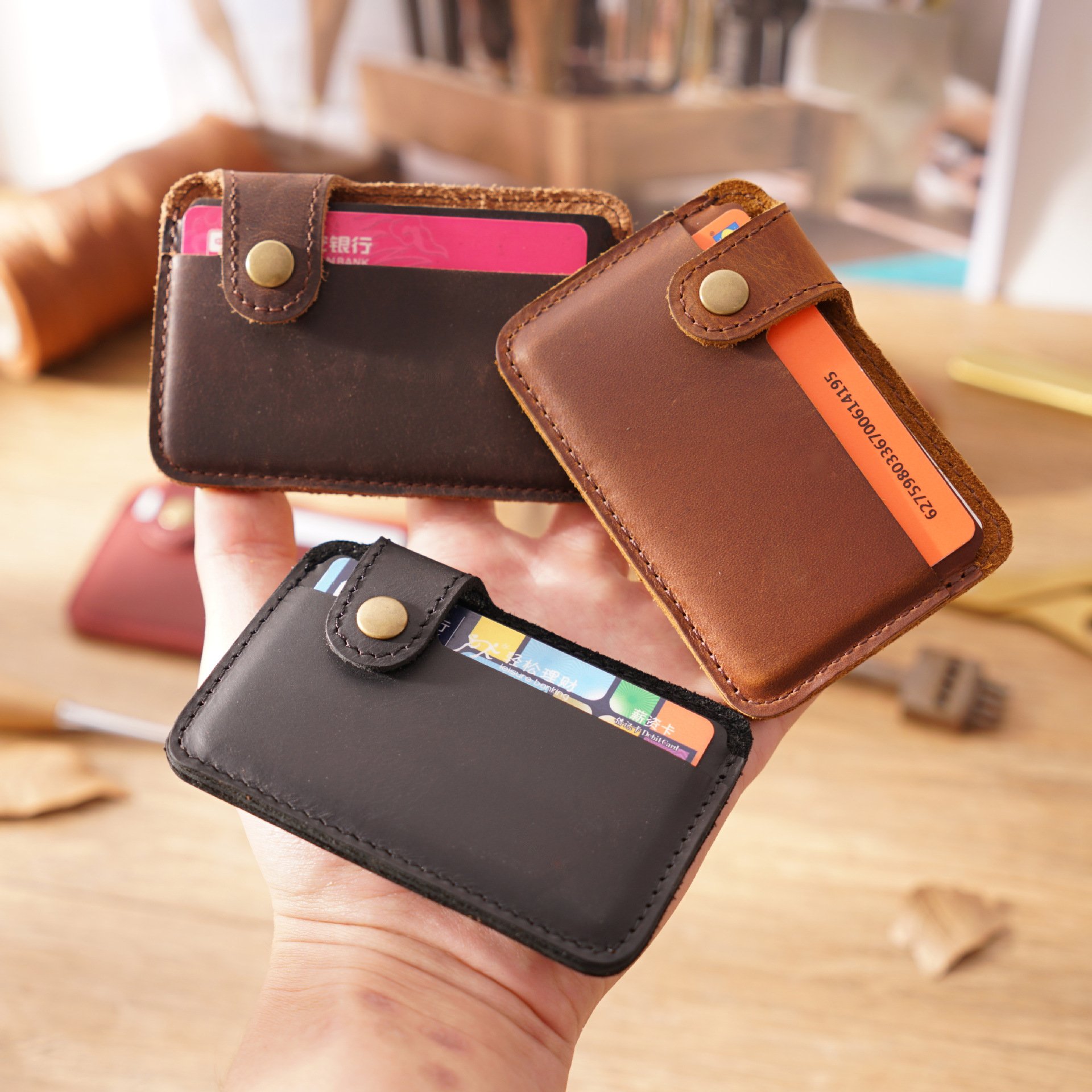 Genuine Leather Luxury Card Holder Pure Handmade Wallets Cards Box Vintage Purse ID Cardholder Badge Holder Credit Card Holder