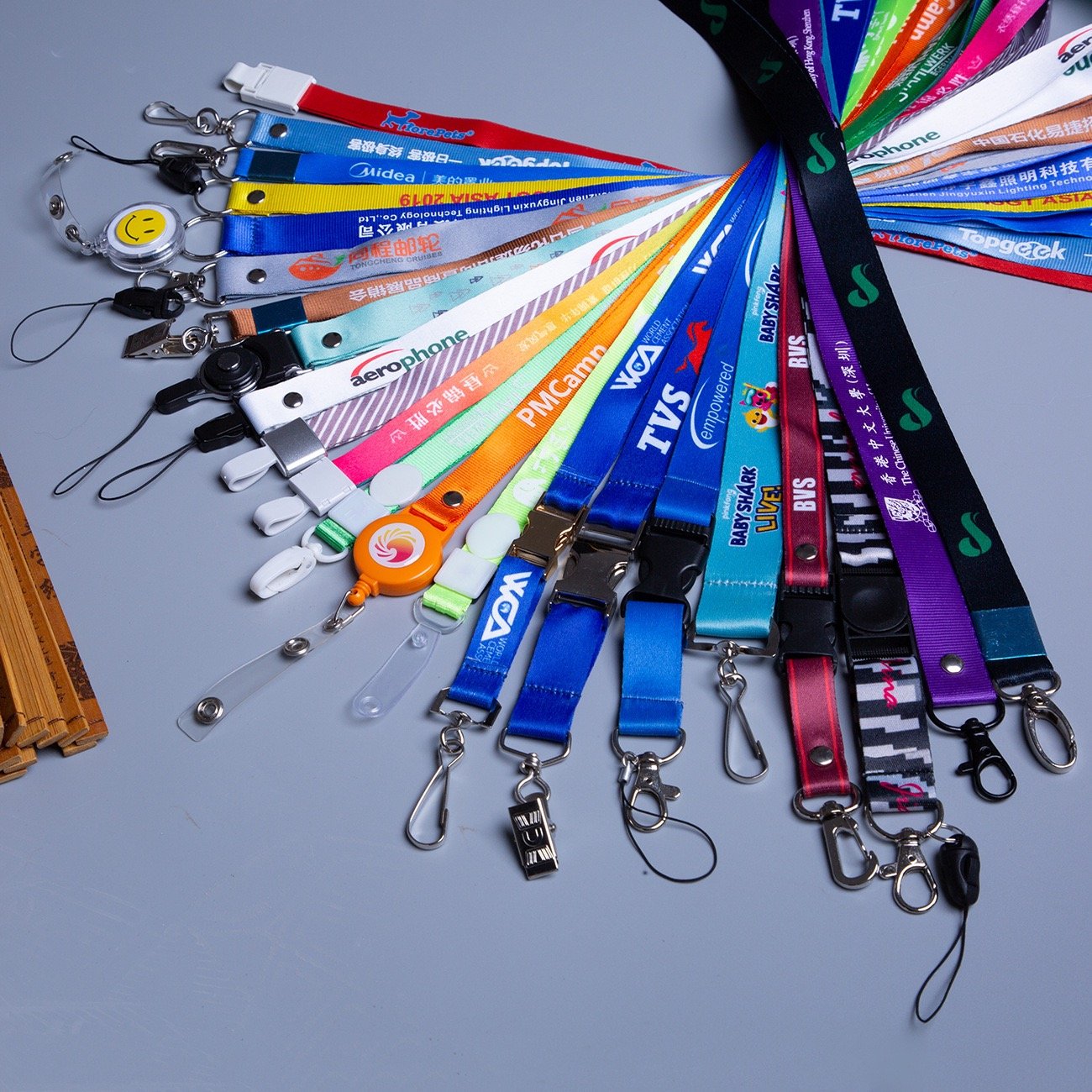 Customized Logo Accept nylon lanyard card holder lanyard with id card badge holder