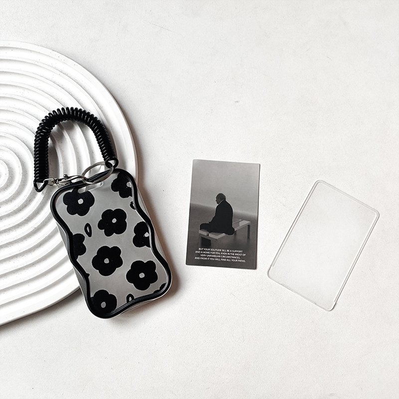 2024 Factory Price Black Flowers Pattern ID Card Holder And Name Badge Holder Cover With Credit Card Cover