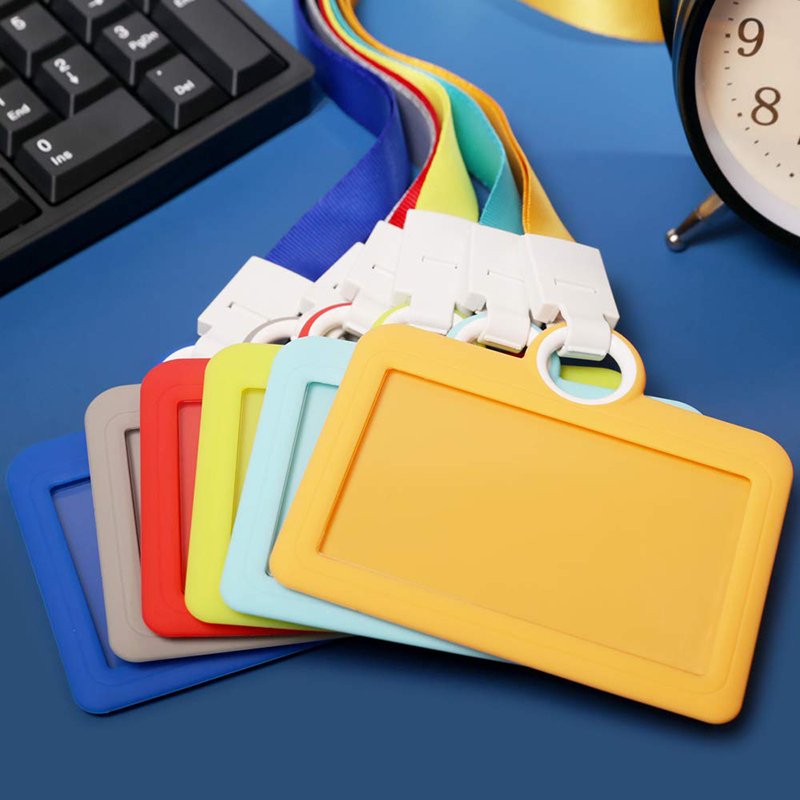 Eco Friendly Wholesale Cheap Horizontal Business Card Offices Teacher Soft Silicone Id Credit Card Badge Holder With Lanyard