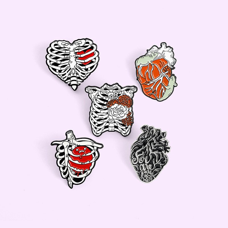 Customized manufacturer metal crafts custom made badge bulk wholesale women cute hard enamel lapel pin