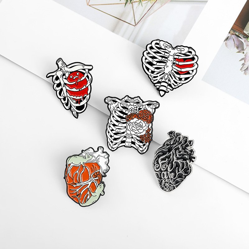 Customized manufacturer metal crafts custom made badge bulk wholesale women cute hard enamel lapel pin