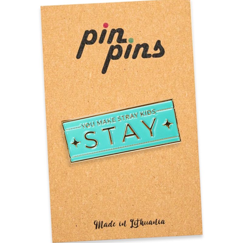 Wholesale custom car logo hard soft enamel pin metal lapel pin professional badges backing card