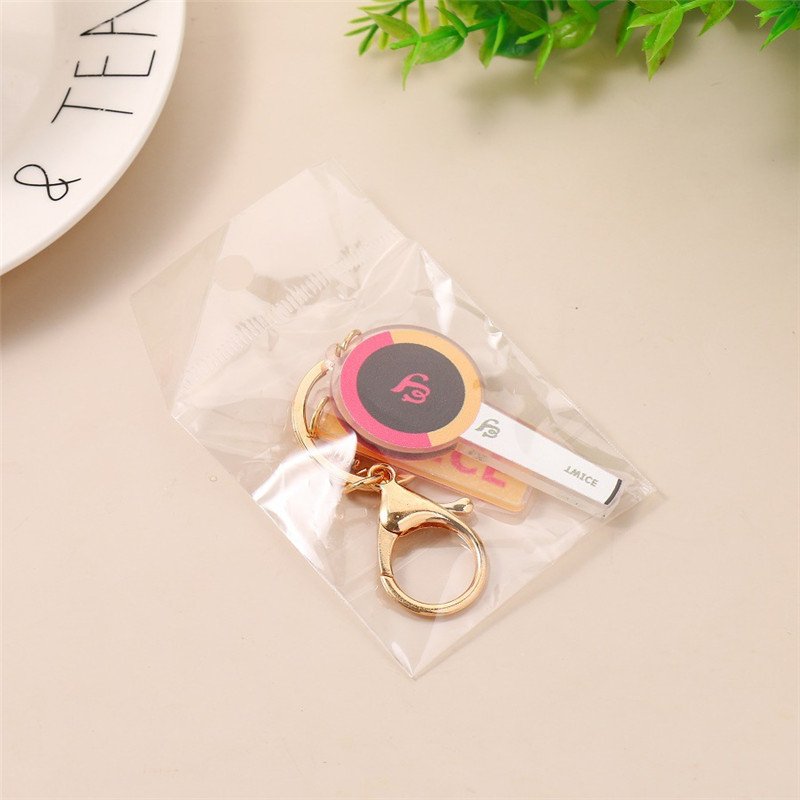 New Kpop Custom Keychain Bangtan Boys Straykids Twice Acrylic Keyrings Keychains Holder wholesale 6cm Bag Pendant