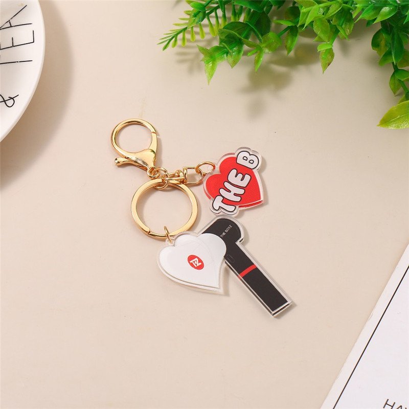 New Kpop Custom Keychain Bangtan Boys Straykids Twice Acrylic Keyrings Keychains Holder wholesale 6cm Bag Pendant