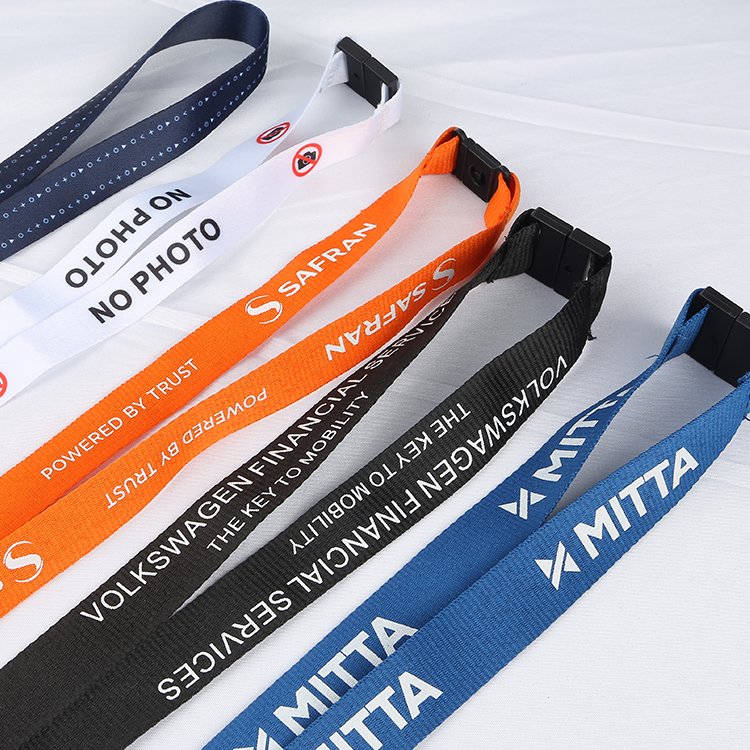 Sublimation Printed Eco-friendly Breakaway Polyester Nylon Woven Lanyards With ID Card Badge Holder Polyester Lanyard