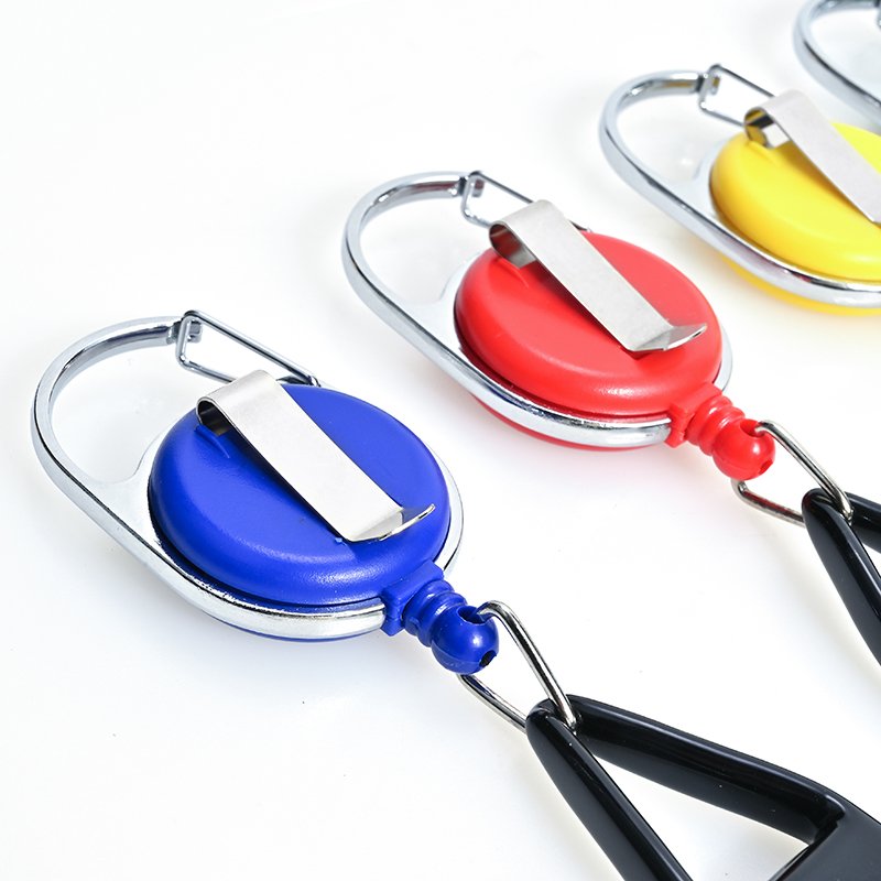 Wholesale Premium Lighter Case Cover Keychain Custom Logo Portable Badge Reel Retractable clip belt lighter holder