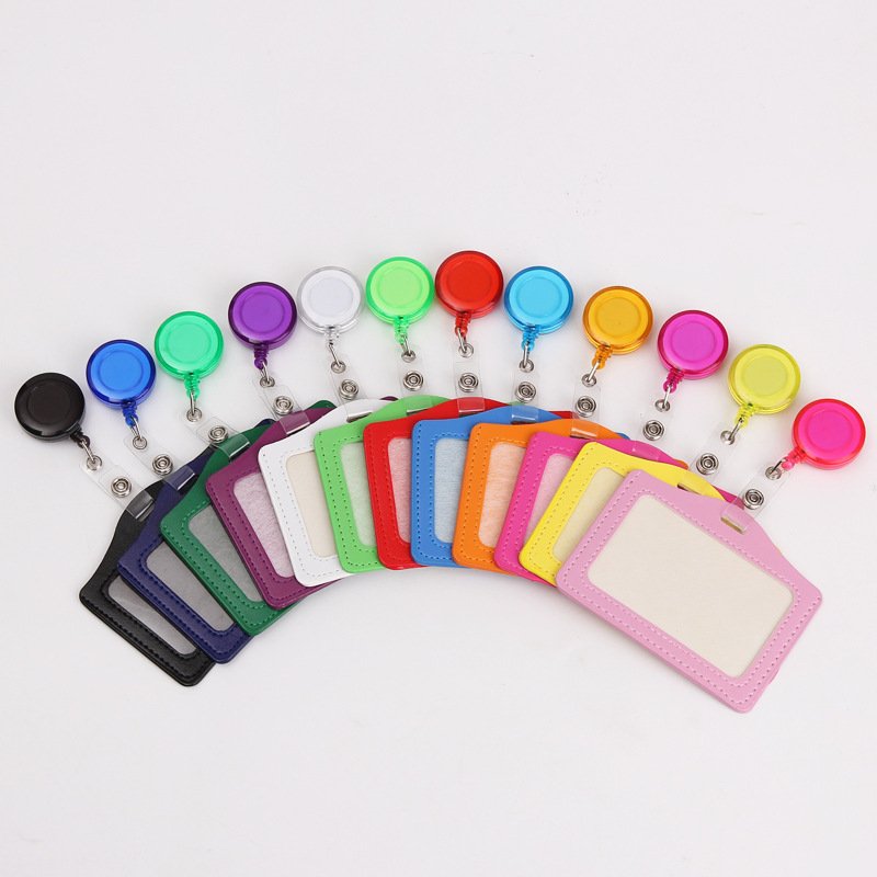Wholesale Easy to Pull String Yoyo Hospital Nurse Retractable Badge Reel Alligator PU ID Name Tag Card Holder with Custom Logo