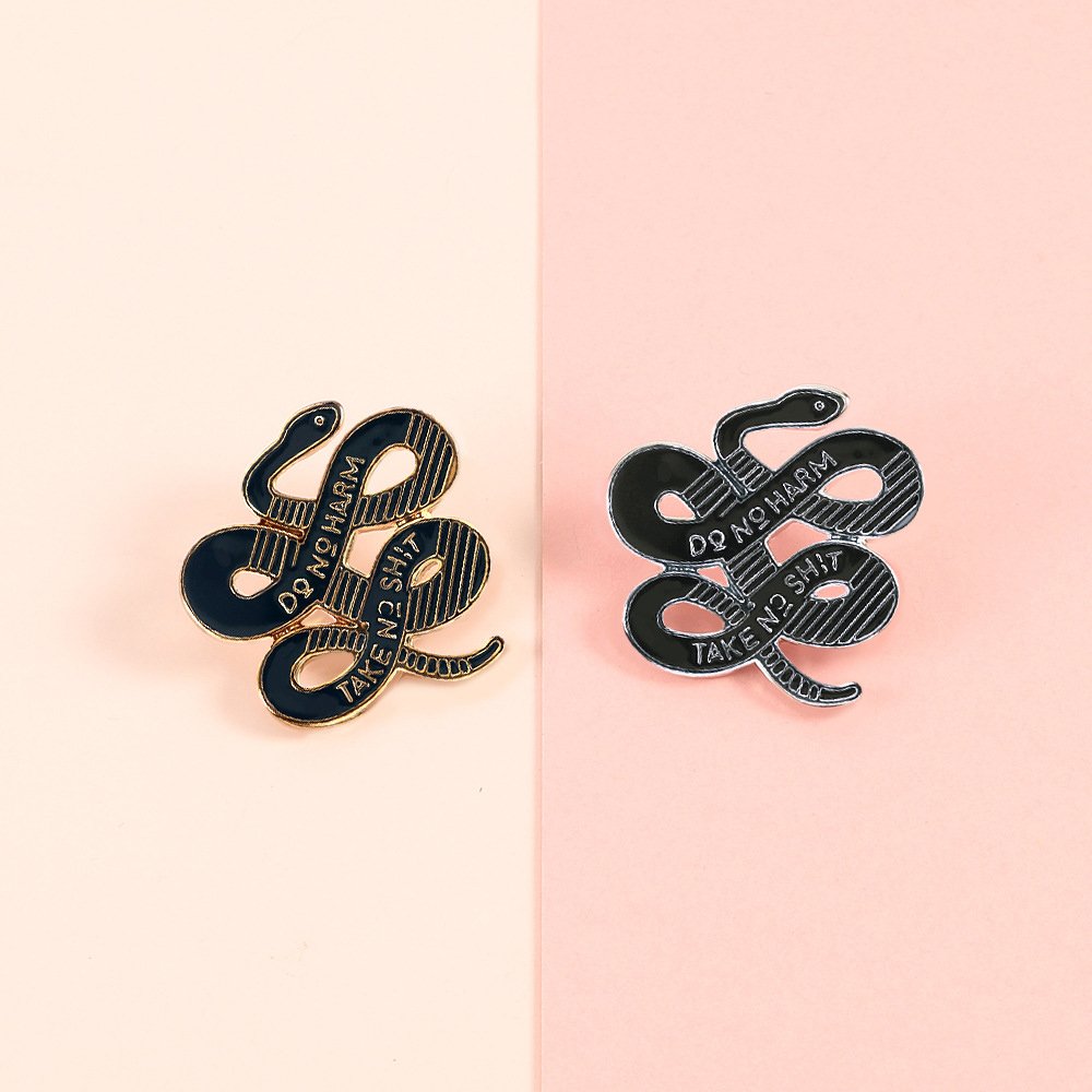 Women Bohemian Snake Brooch Banquet Badge Pins Buckle Badge Backpack Bag Pins Punk Lapel Pin