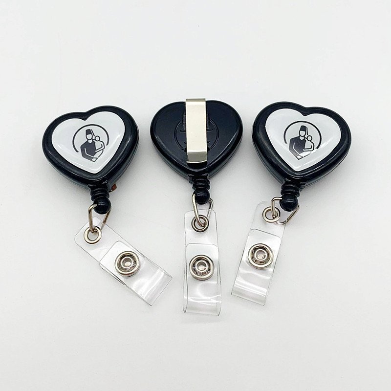 Wholesale Custom Heart Shaped Easy to Pull Yoyo Hospital Nurse Retractable Badge Reel Roller Clip ID Card Name Tag Holder