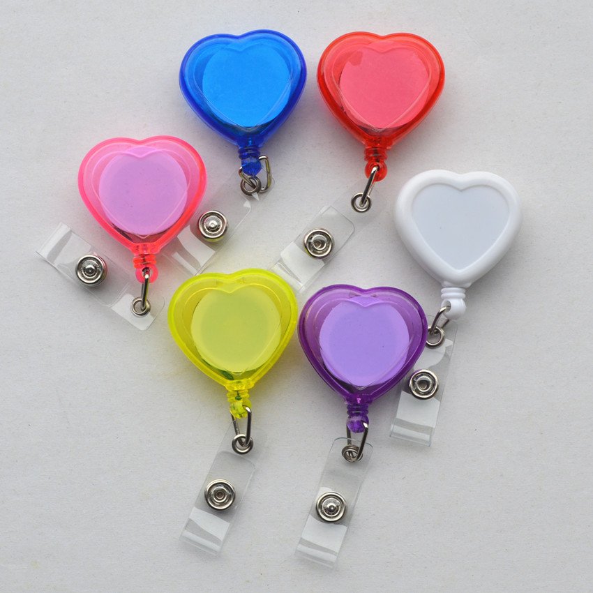 Wholesale Custom Heart Shaped Easy to Pull Yoyo Hospital Nurse Retractable Badge Reel Roller Clip ID Card Name Tag Holder