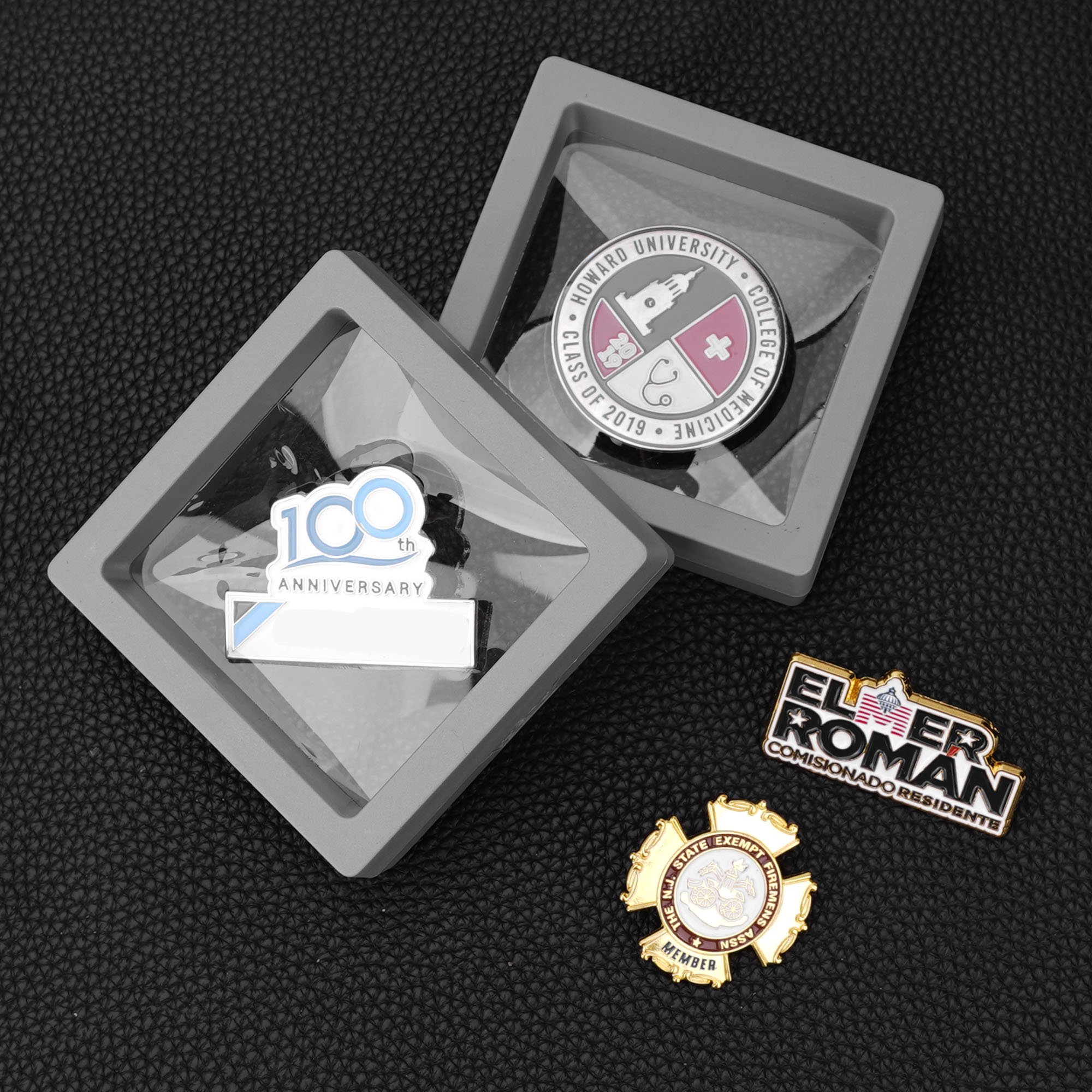 Wholesale Metal Pins Supplier Glitter Brooch Anime Hard Enamel pin Soft Lapel Badge Custom Enamel Pin