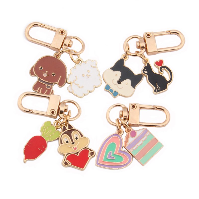 Luxury Funky Women Girls Key Holder Homemade Kirsite Steel Metal Enamel Anime Keychain Set Metal Badge Key Chains