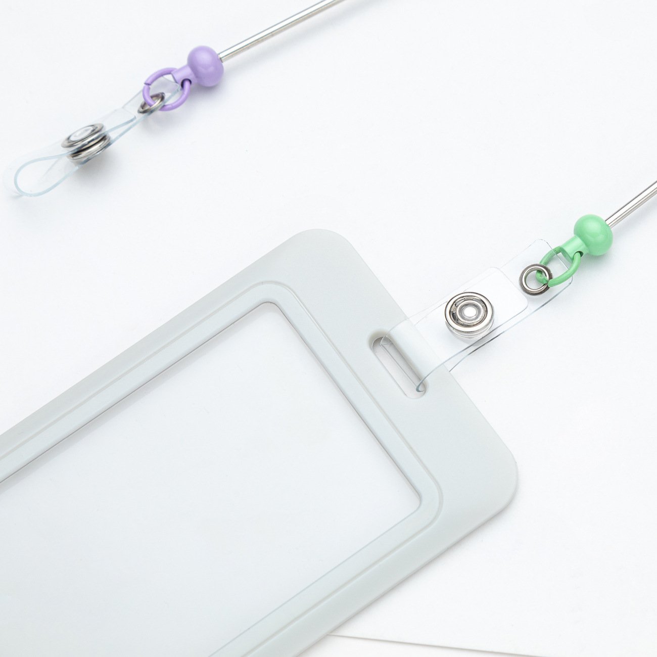 Wholesale New Design Retractable Rope Badge Doctor Nurse Name Card Holder Add Beads Card Badge Holder Reels Keychain