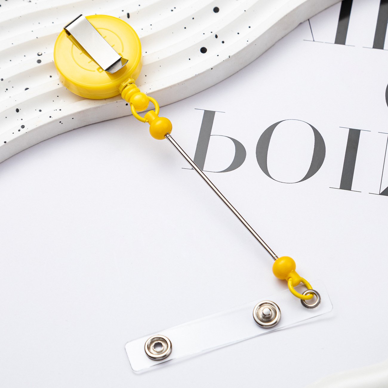 Wholesale New Design Retractable Rope Badge Doctor Nurse Name Card Holder Add Beads Card Badge Holder Reels Keychain