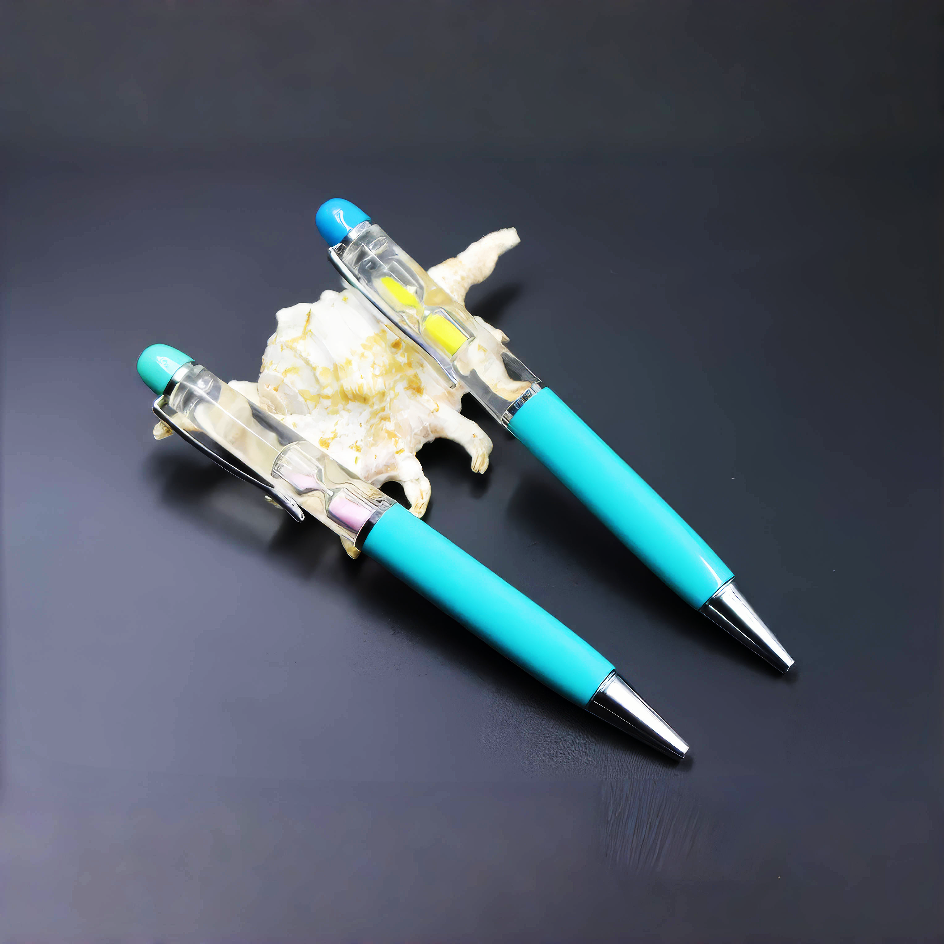 OEM Custom Logo Promotional 2D/3D Floating Ball Pen Novelty Stationery Event Festival Metal Pen 1.0mm Writing Gift Giving