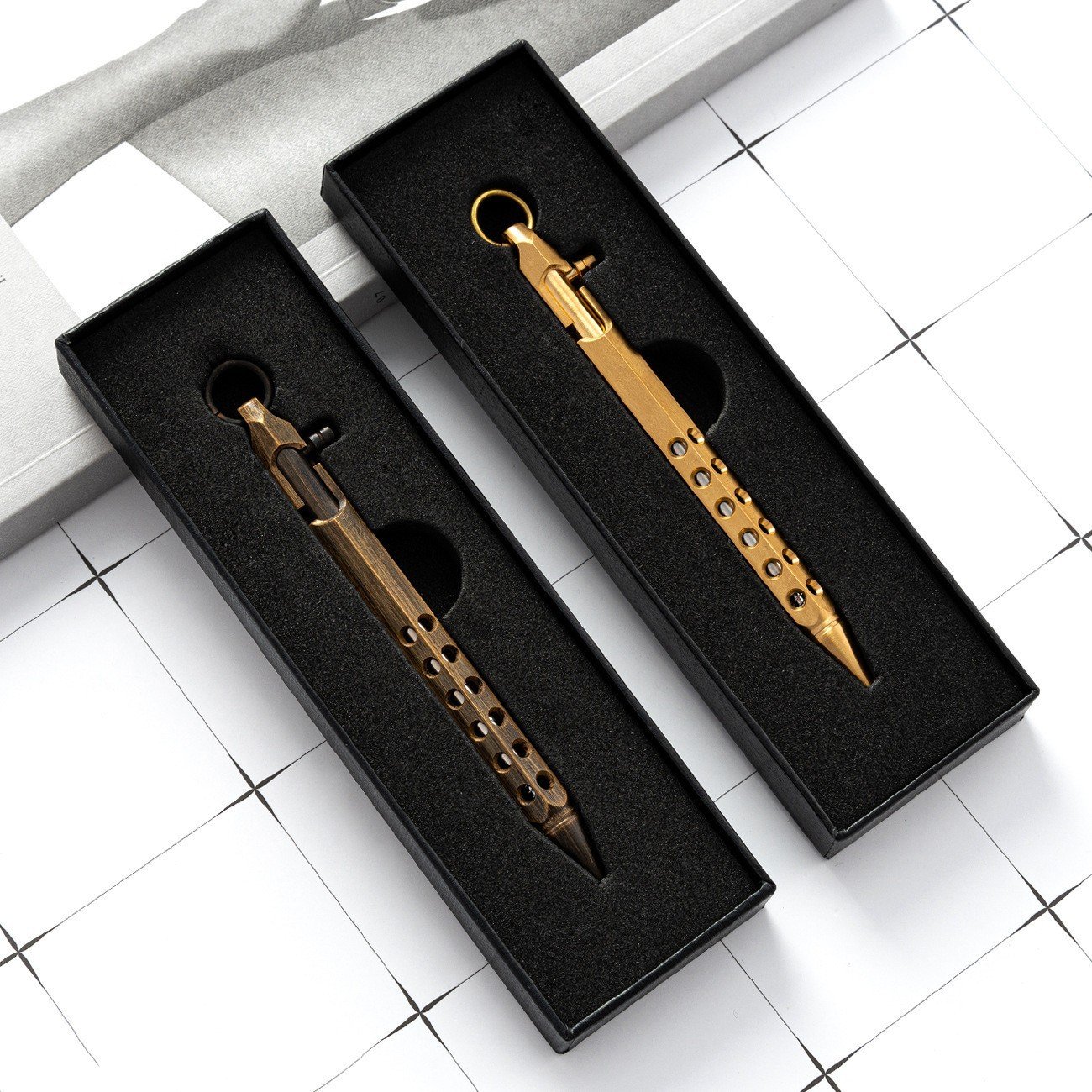 High End Hexagonal Bolt Action Trigger Switch Pen Metal Self-defense Supplies Brass Tactical Tool Portable EDC Pen with keyring