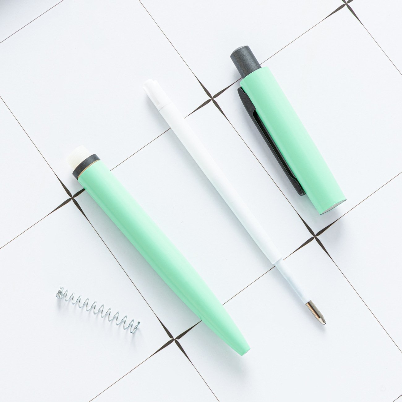 Plastic Rubber Coated Ballpoint Pen For custom logo Gift Cheap Carton Cute Colorful Promotional Pen For Gift