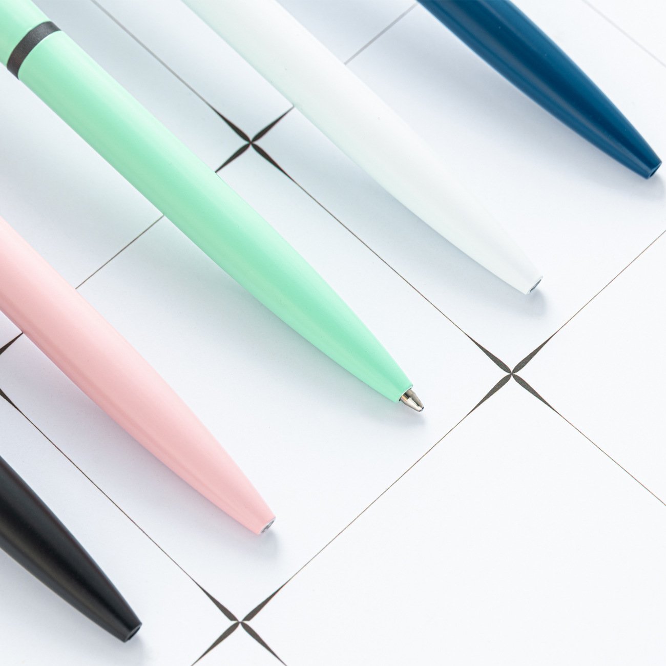 Plastic Rubber Coated Ballpoint Pen For custom logo Gift Cheap Carton Cute Colorful Promotional Pen For Gift