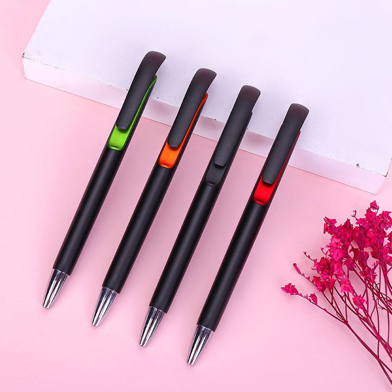 Wholesale spray painted ballpoint pens from manufacturers plastic advertising pens signature ballpoint pens printed logos