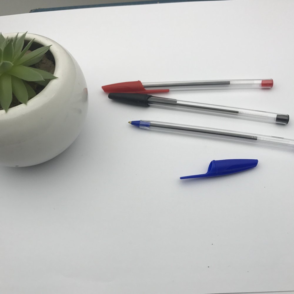 Transparent penholder color hat cheap ballpoint pen
