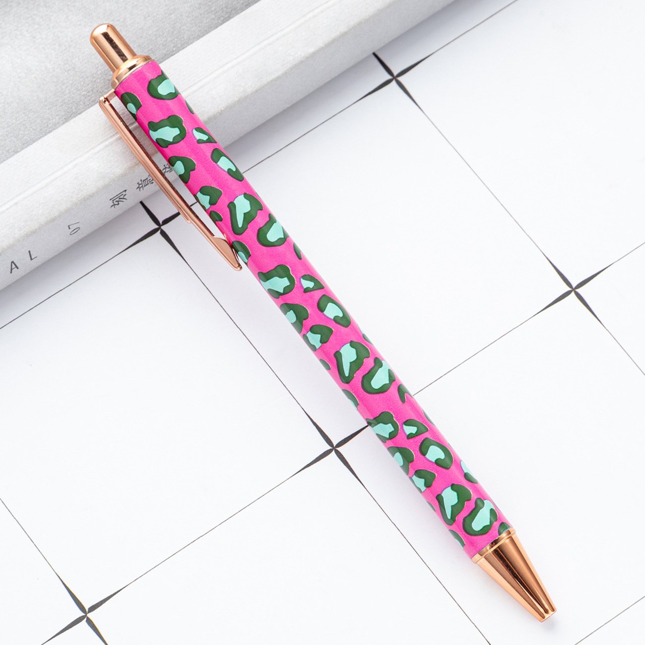 Leopard Print Metal Ballpoint Pens Heart Love Writing Pen Glitter Black Ink Accept Custom Logo