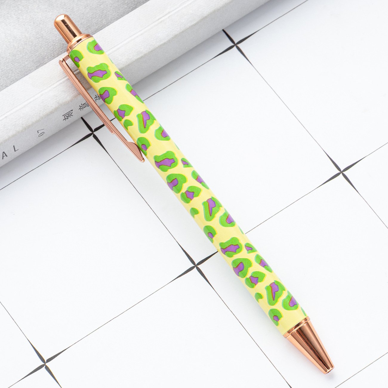 Leopard Print Metal Ballpoint Pens Heart Love Writing Pen Glitter Black Ink Accept Custom Logo