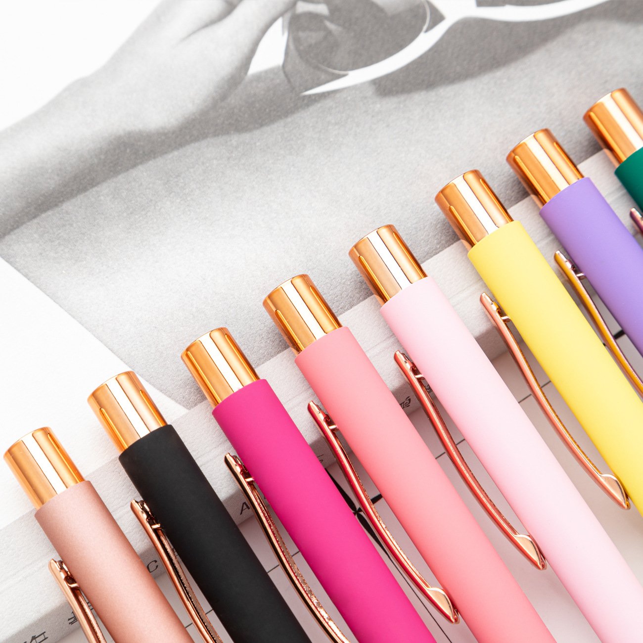 Retractable 1.0mm Black Ink Metal Ballpoint Pens Custom Logo Promotional Pen for Home School Work Office Supplies
