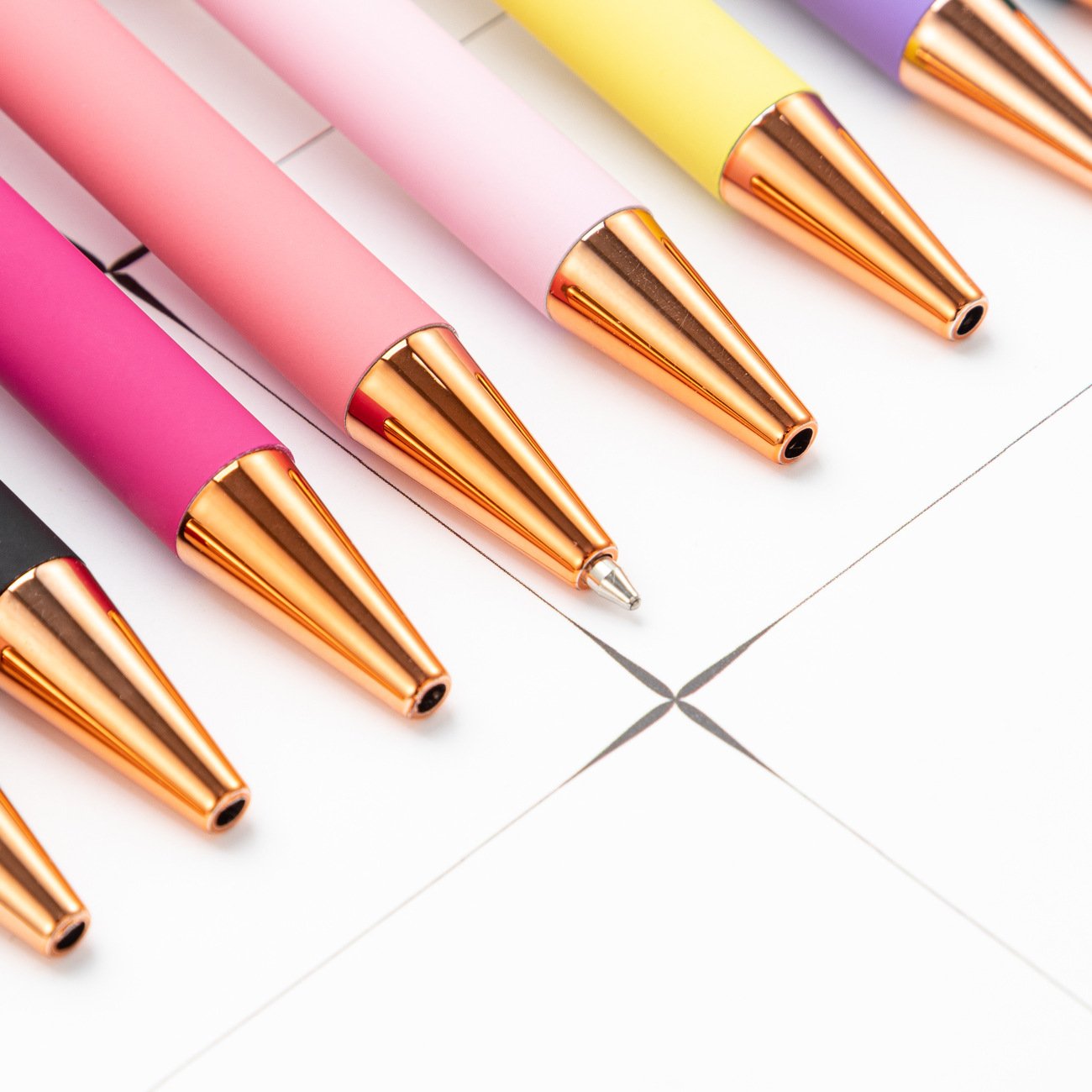 Retractable 1.0mm Black Ink Metal Ballpoint Pens Custom Logo Promotional Pen for Home School Work Office Supplies