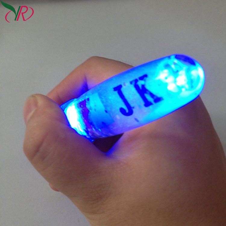 New Products Wholesale Led Liquid Ballpoint Pens With 3D Floater Inside Metal Liquid Floating Pens With Led Light Floating Pen