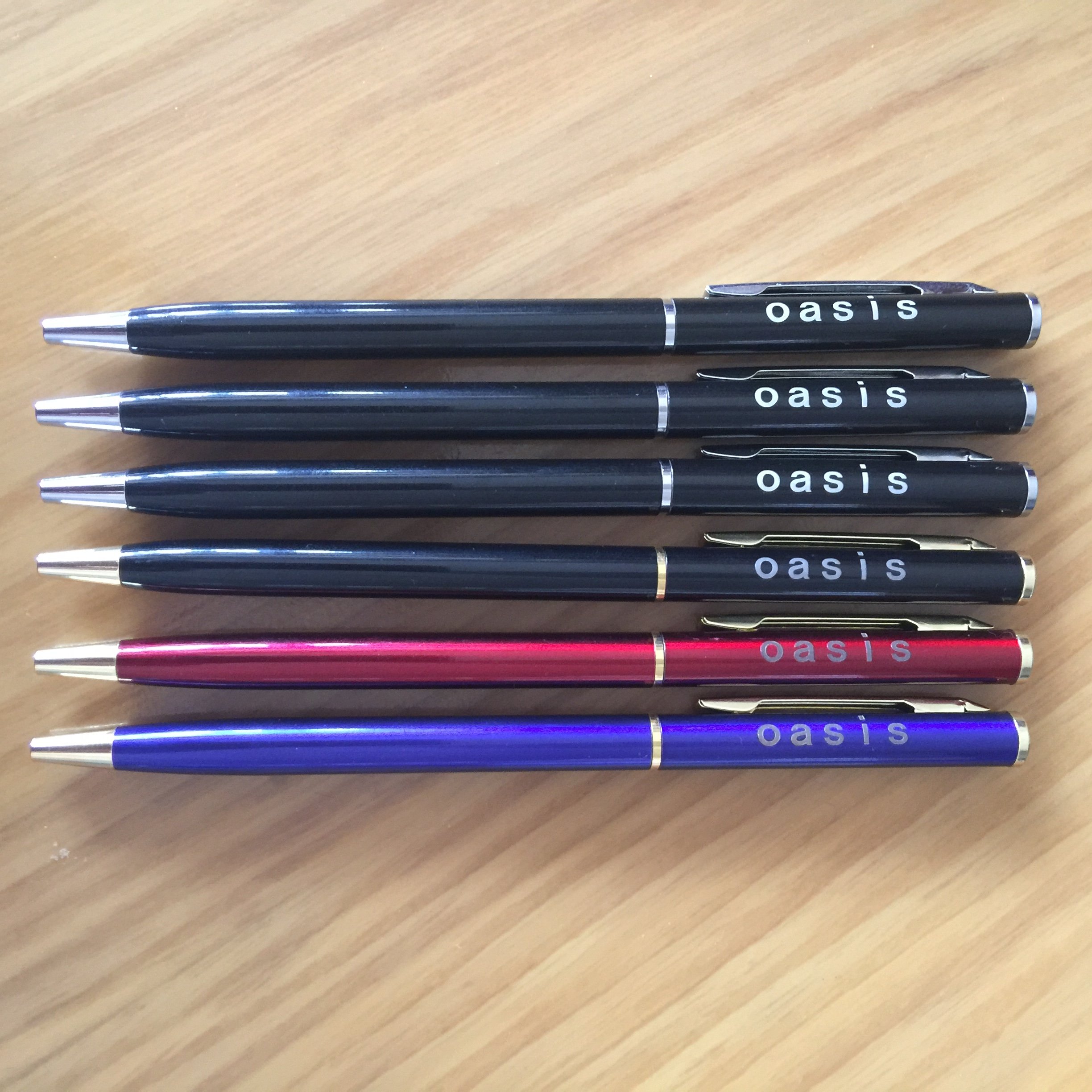 2022 Gift Promotional Ball Pen Customized Logo Black White Slim Metal Body Twist Ballpoint Pen