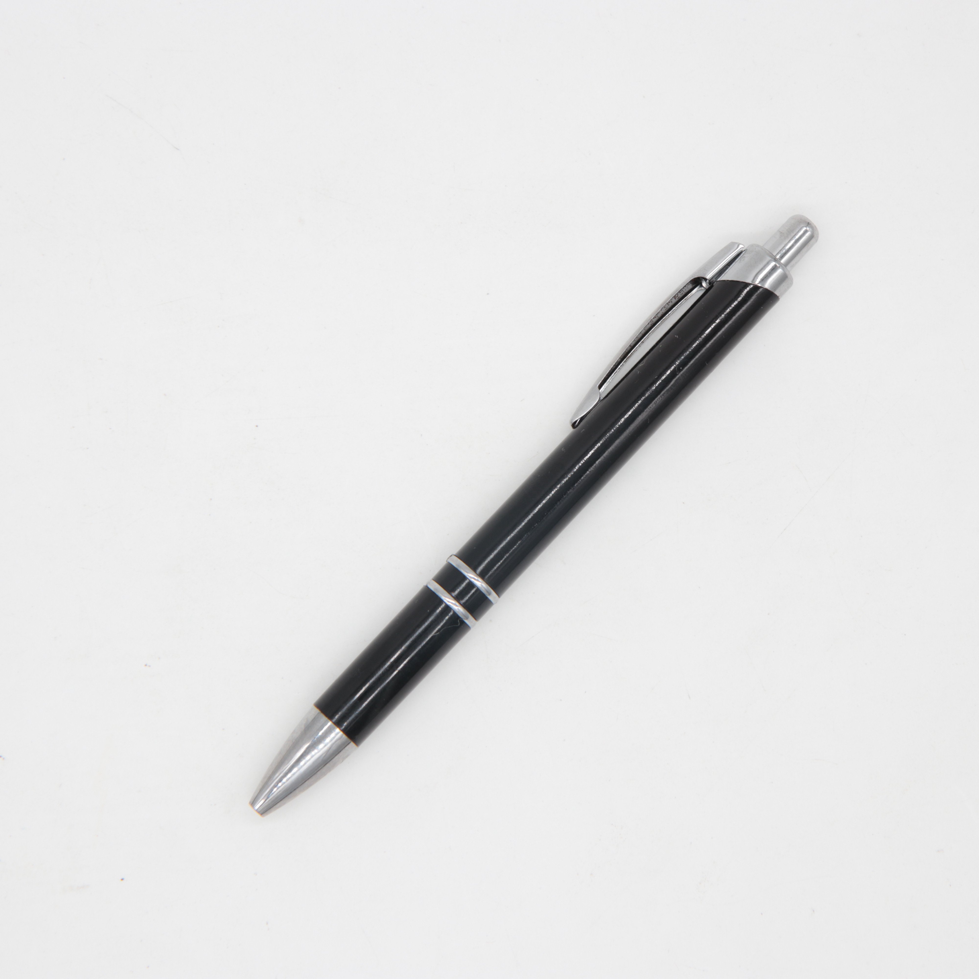 Longorgeous china cheap wholesale new school office ballpoint pen black plastic pen