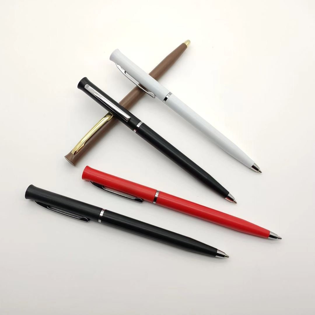 Promotional slim plastic twist ballpoint pen hilton hotel use advertising ball pen