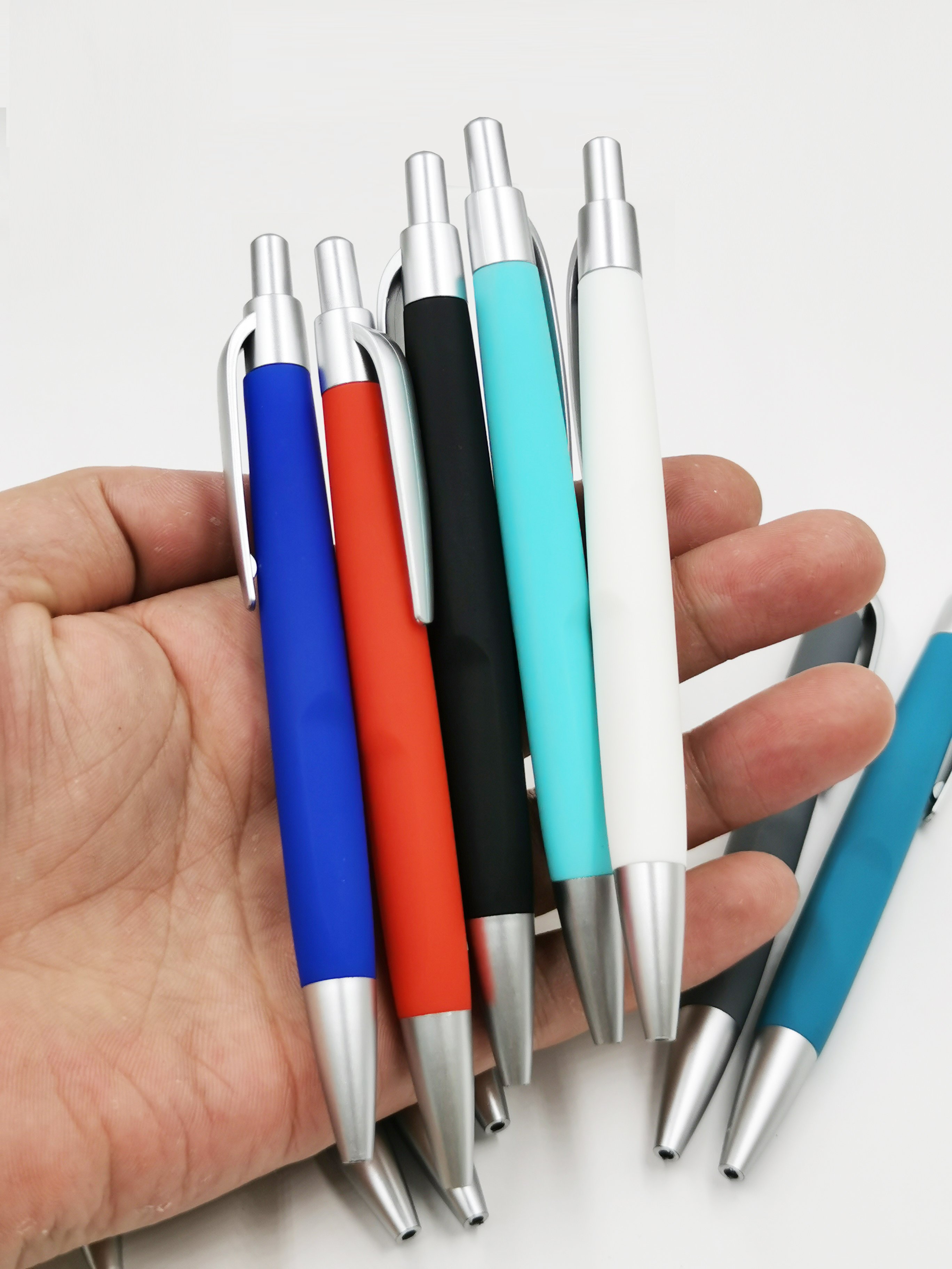IDO--- Selling high quality promotional gifts ballpoint pen customer logo customization printing logo pens hotel pens